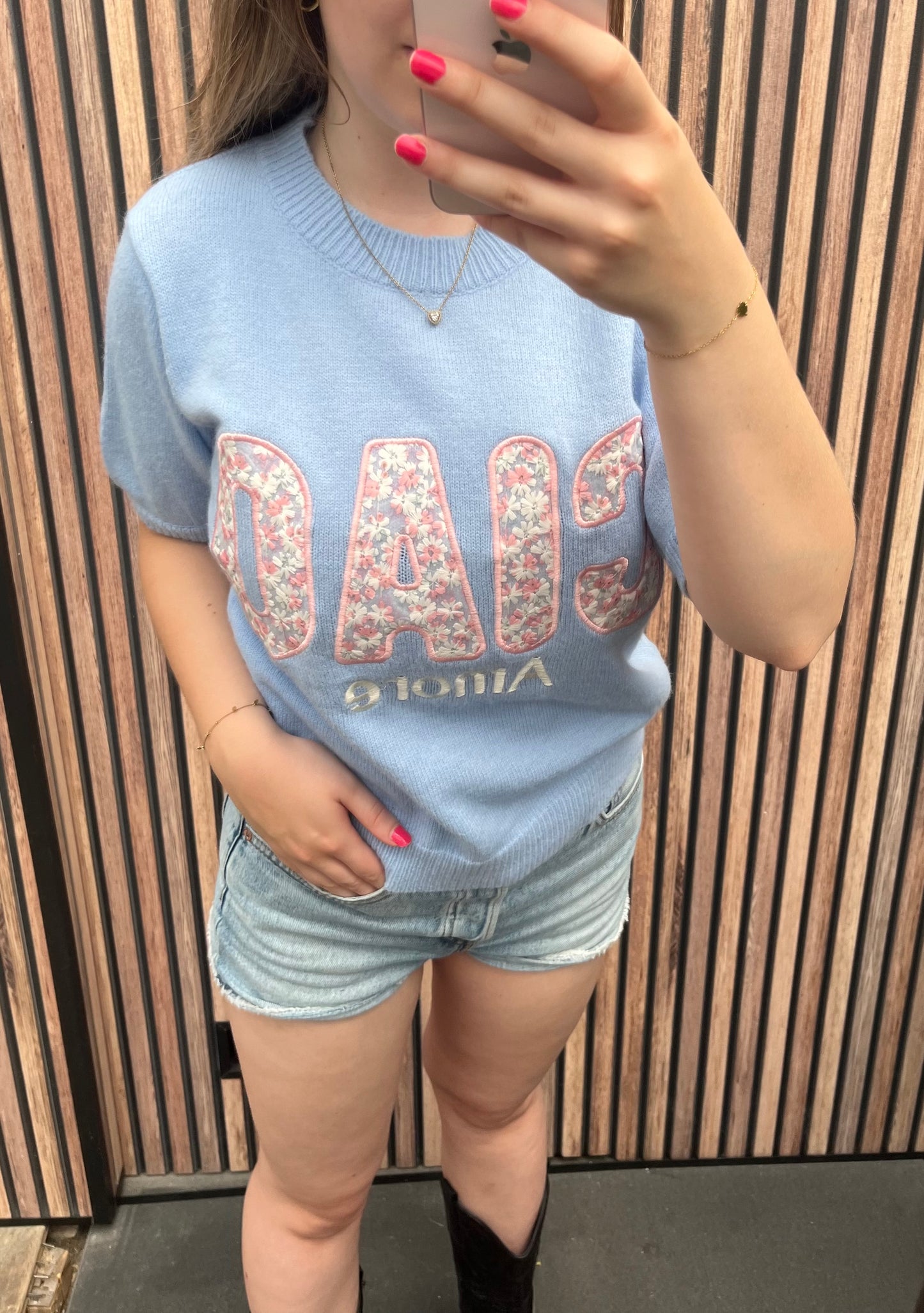 Shirt flower